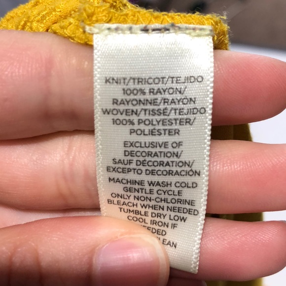 Loft yellow tee size medium - Picture 6 of 6